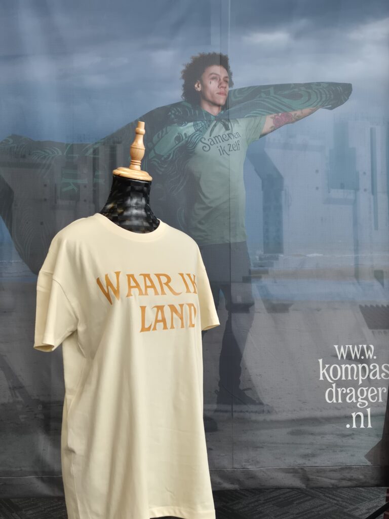 T Shirt "Waar ik land" Maat L