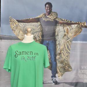 T Shirt " Samen en ik zelf " Maat L